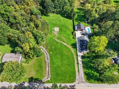 /international/us/335-e-king-street-chardon-oh-110120016309/