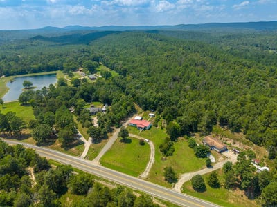 /international/us/9917-highway-128-malvern-ar-110109525753/