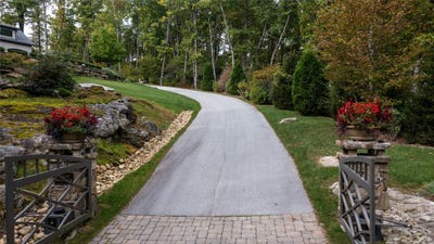/international/us/140-bear-mor-ridge-lot-1-highlands-nc-110120626668/