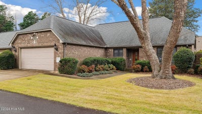 /international/us/6-chalford-place-pinehurst-nc-110103320236/