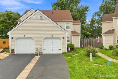 /international/us/8-cooper-court-freehold-nj-110109785050/