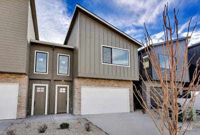 /international/us/5034-s-brian-ave-boise-id-110106568072/