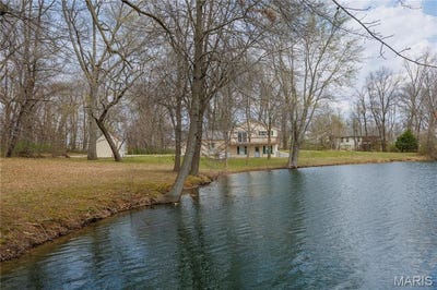 /international/us/2515-e-primrose-lane-altamont-il-110107389959/
