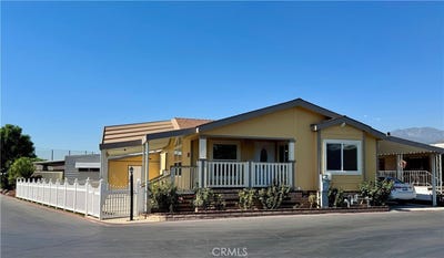 /international/us/208-s-barranca-avenue-glendora-ca-110120725078/