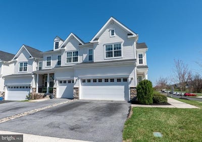 /international/us/325-goldman-drive-phoenixville-pa-110107230105/