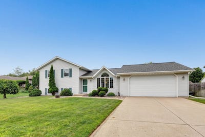 /international/us/1800-kalahari-drive-green-bay-wi-110101140551/