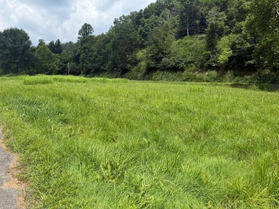 /international/us/lot-5-salyersville-ky-110109489425/