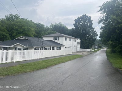 /international/us/400-furnace-ave-rockwood-tn-110100156116/?lang=en