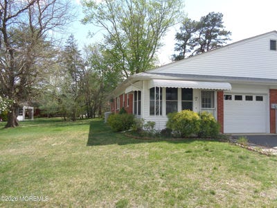 /international/us/118-a-hope-road-whiting-nj-110107467000/