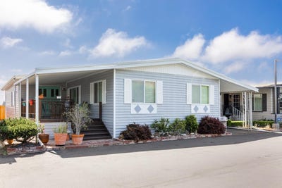 /international/us/9-pera-dr-9-watsonville-ca-110100583447/
