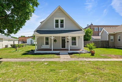 /international/us/321-sw-pleasant-street-ankeny-ia-110108097769/