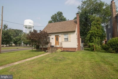 /international/us/35-w-holly-avenue-oaklyn-nj-110108630489/