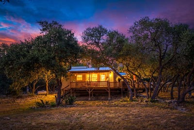 /international/us/318-rocky-river-rd-blanco-tx-110110208686/