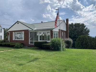 /international/us/1734-florida-avenue-johnstown-pa-110119763772/