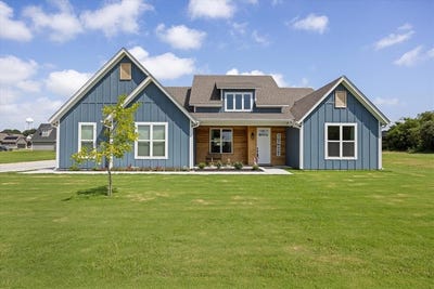 /international/us/420-e-4th-street-tolar-tx-110101001368/