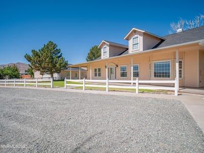 /international/us/125-sunset-hills-drive-yerington-nv-110101461404/?lang=en