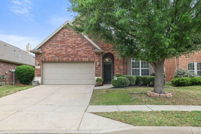 /international/us/1213-egret-court-little-elm-tx-110120463187/