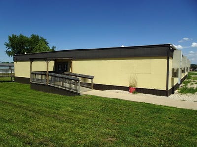 /international/us/216-s-maple-street-paullina-ia-110108718160/