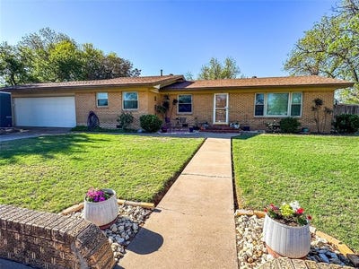 /international/us/1001-se-3rd-street-knox-city-tx-110106315414/