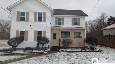/international/us/7574-n-gale-street-westfield-ny-110107980672/