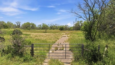 /international/us/140-choke-canyon-lot-35-three-rivers-tx-110108930449/