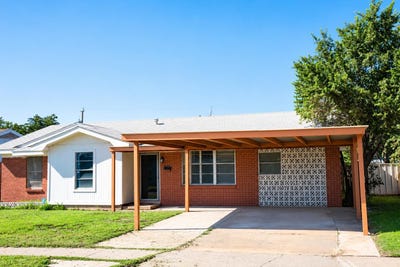 /international/us/2807-lexington-street-plainview-tx-110120528463/