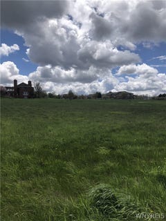 /international/us/5-grand-view-trail-orchard-park-ny-110106975186/