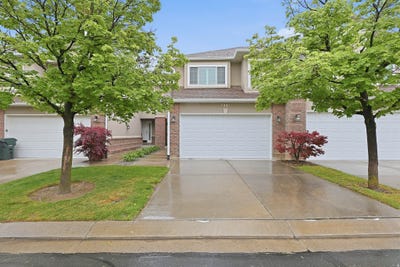 /international/us/8447-s-mayfly-way-sandy-ut-110107634858/