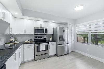 /international/us/550-sw-138th-ave-pembroke-pines-fl-110108553268/