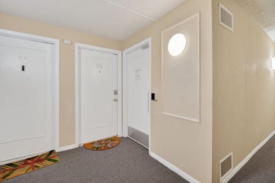 /international/us/3405-woodland-avenue-west-des-moines-ia-110108124571/