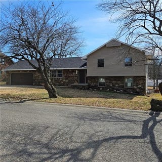 /international/us/803-spruce-street-frontenac-ks-110105503432/