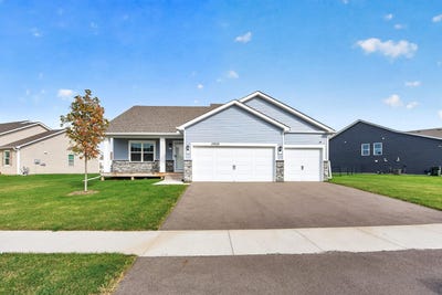 /international/us/17528-dunkirk-way-lakeville-mn-110120619618/