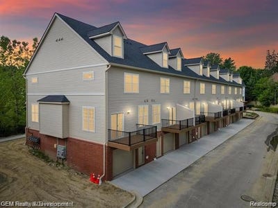 /international/us/506-village-lane-milford-vlg-mi-110108064498/