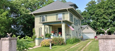 /international/us/188-peru-street-paw-paw-il-110108093178/