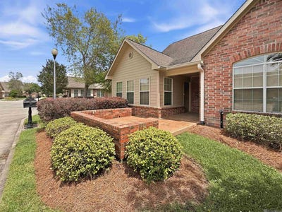 /international/us/7111-village-charmant-baton-rouge-la-110102504996/