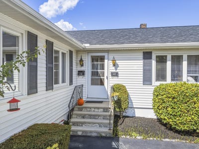 /international/us/18-20-dingley-court-portland-me-110110165657/