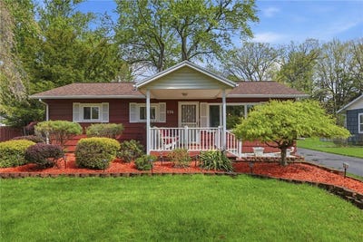 /international/us/336-hollybrook-road-rochester-ny-110107931881/