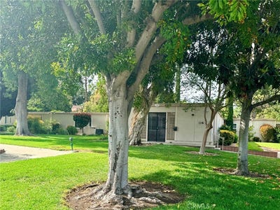 /international/us/114-via-estrada-laguna-woods-ca-110108148040/