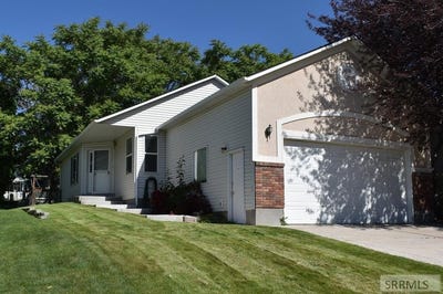 /international/us/1545-bench-road-pocatello-id-110100251517/