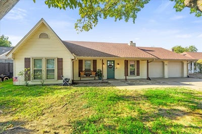 /international/us/508-lakewood-avenue-corsicana-tx-110110373232/