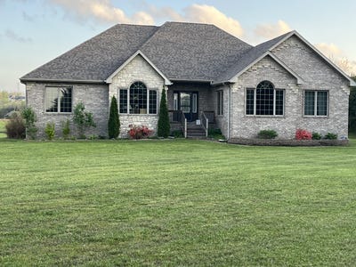 /international/us/8105-n-farm-road-207-strafford-mo-110108541069/