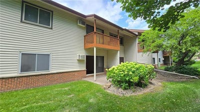 /international/us/3919-foss-road-saint-anthony-mn-110100524255/