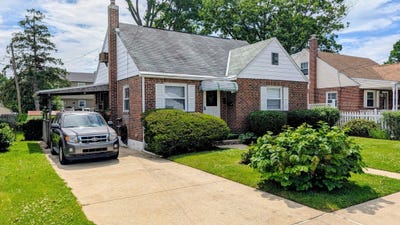 /international/us/429-evergreen-ave-folsom-pa-110108337712/