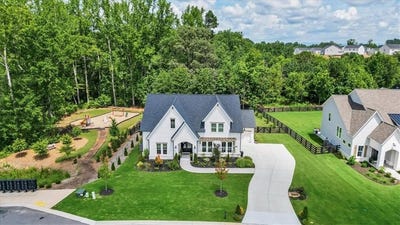 /international/us/7620-fireside-farms-drive-dawsonville-ga-110100549366/