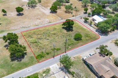 /international/us/931-s-garza-avenue-la-joya-tx-110107614535/