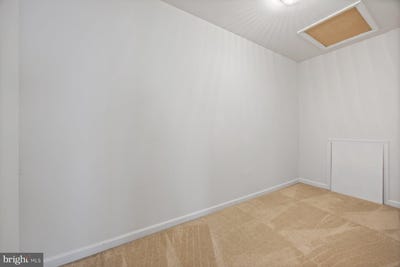 /international/us/840-horseshoe-lane-taneytown-md-110099722324/
