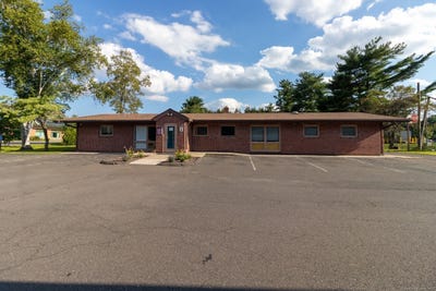 /international/us/150-hazard-avenue-enfield-ct-110101211390/