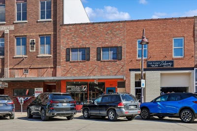 /international/us/223-main-street-ames-ia-110108123804/