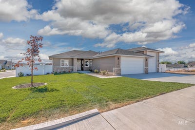 /international/us/735-oakmont-st-payette-id-110108197847/