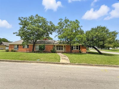 /international/us/700-park-st-street-gatesville-tx-110101309369/?lang=zh-tw